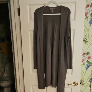 Elegant Gray Women's Cardigan